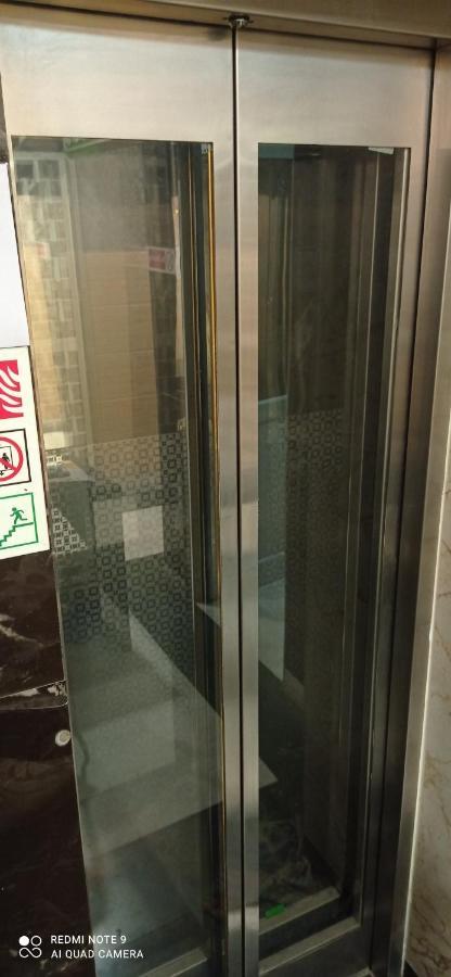 Hotel Ravi Residency 贾朗达尔 外观 照片