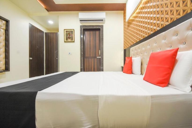 Hotel Ravi Residency 贾朗达尔 外观 照片